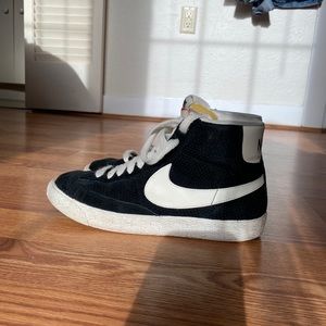 Nike Mid Blazers
